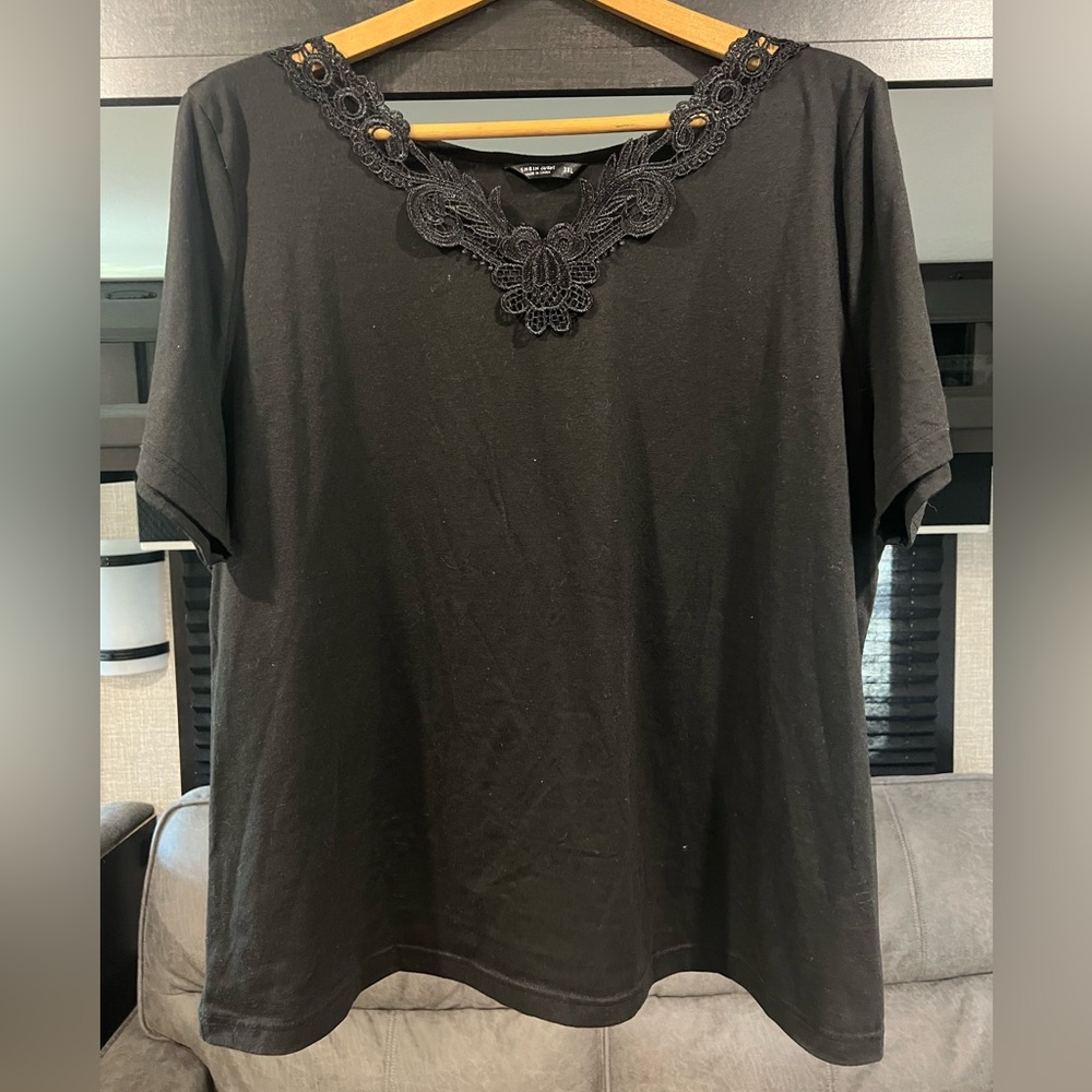 Shein Curve Black Top